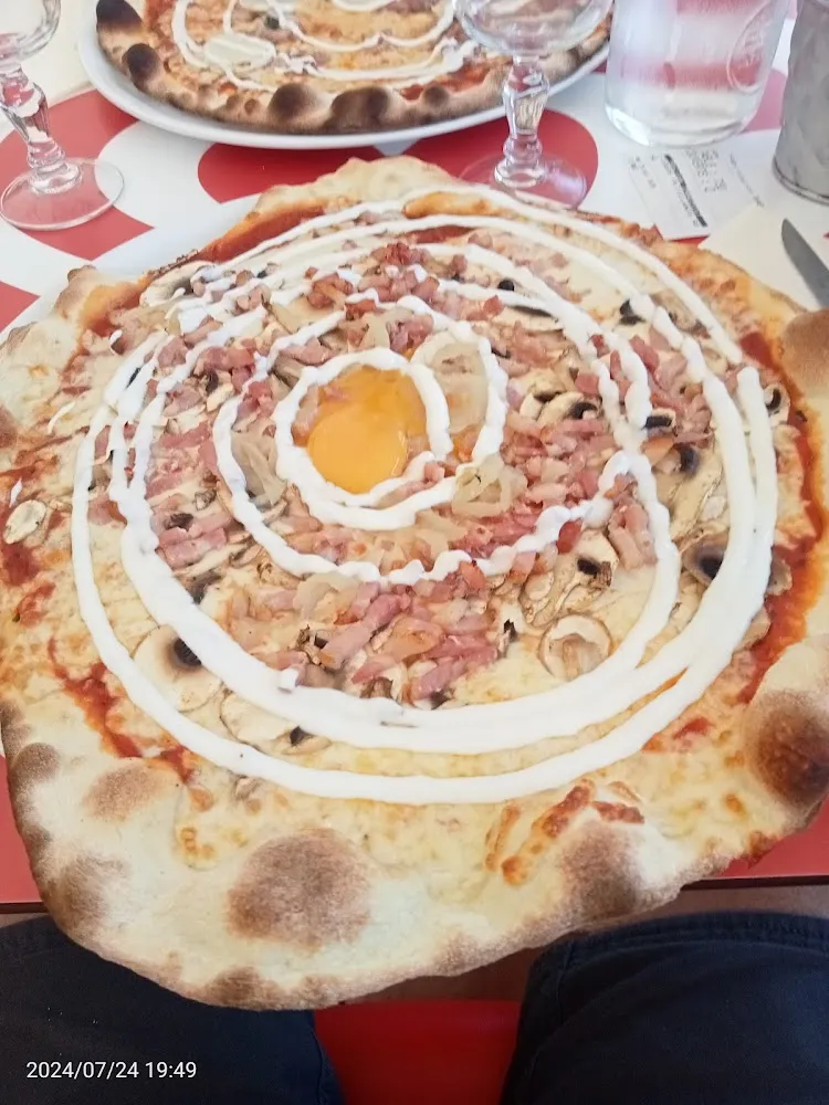 Pizza Toscana A Loro Dire
